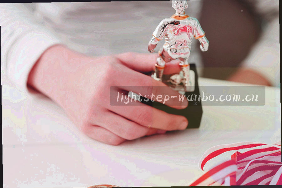 扁平插画：文章卡片用连线指向档案抽屉格子